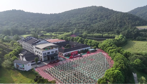 南京市栖霞中学2024级高一年级新生国防教育实践结营仪式