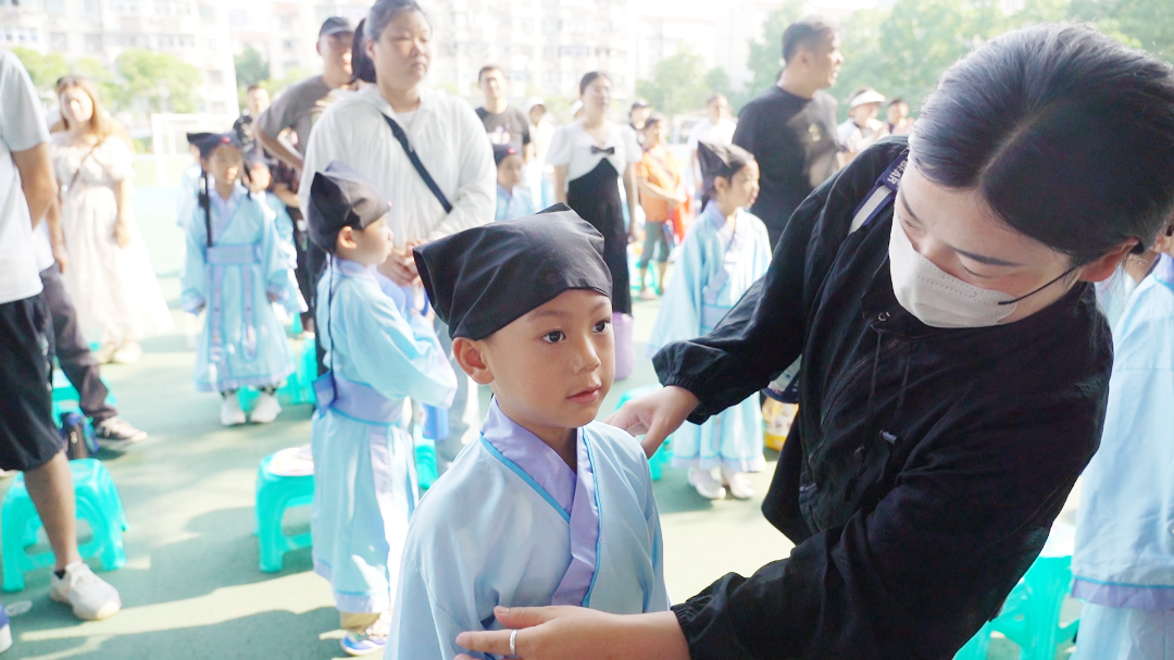 启智增慧 明礼启航——南京市梅山第一小学2024级一年级新生入学仪式