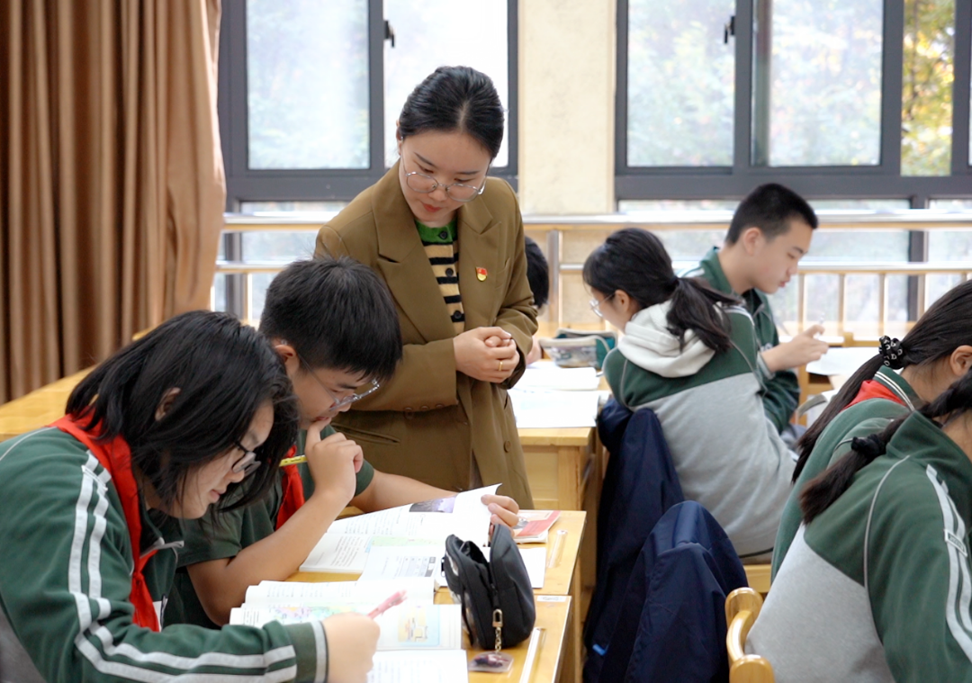 党建促教学，丹桂映党心——南京市南湖第二中学成功举办“丹桂杯
