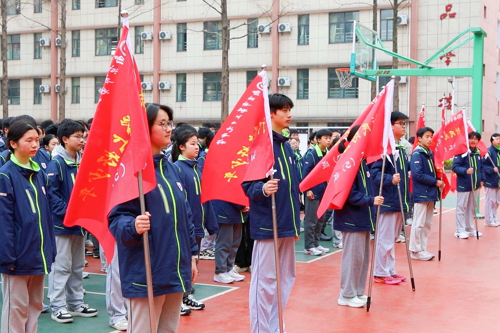 龙腾万里 顶峰相见——南京市第三十九中学举行初三年级青春励志活动