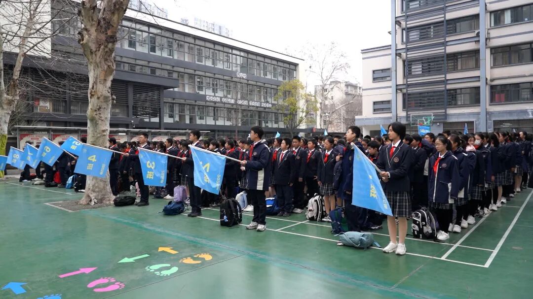 【德育·铸魂】赓续红色薪火 铸就信仰丰碑——南京一中初中部初一年级赴雨花台烈士陵园开展清明祭扫活动
