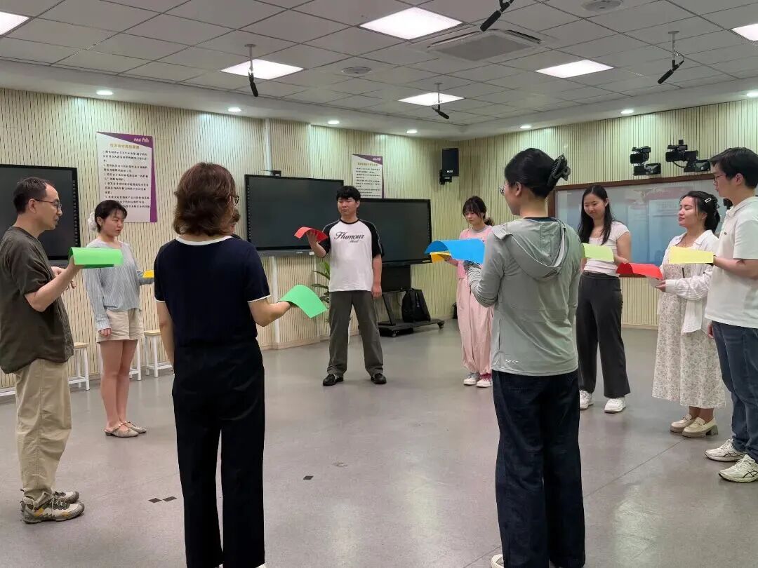 阅享阅美读书会第十四期 正念朗诵：《感谢》02.jpg