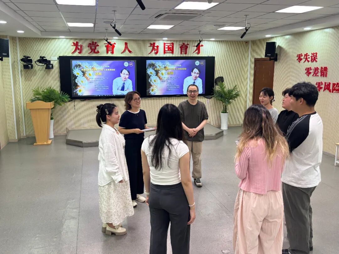 阅享阅美读书会第十四期 正念朗诵：《感谢》新闻稿.jpg