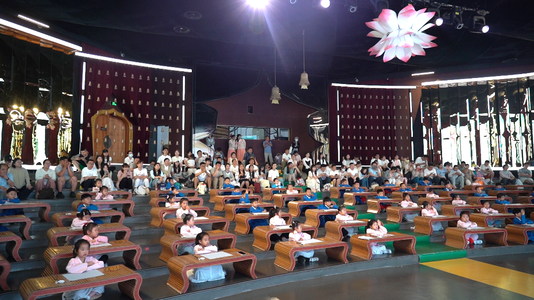C0119.MP4.21_48_53_27.Still001.png