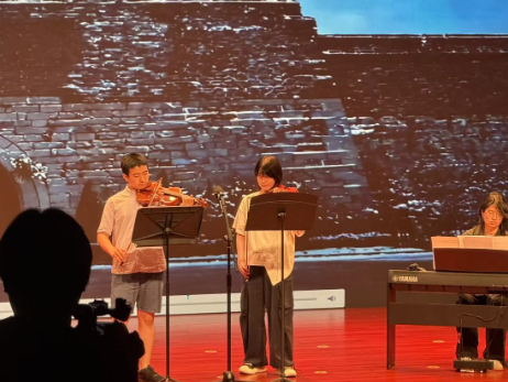 一群约克少年,在南京“读懂”了一座城 ——第三届南京国际友好城市学生夏令营闭幕联欢会侧记